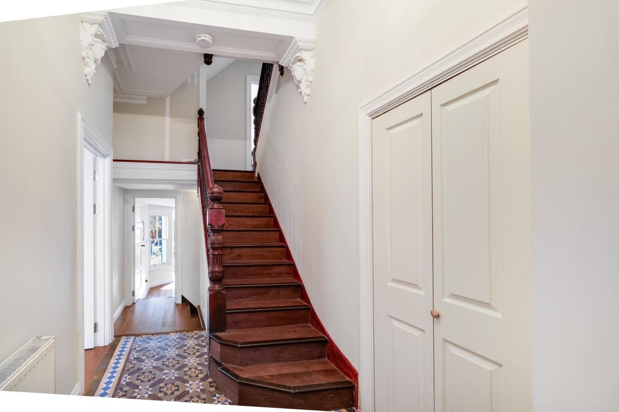 Stunning Edwardian 6-bedroom Family In Muswell Hill